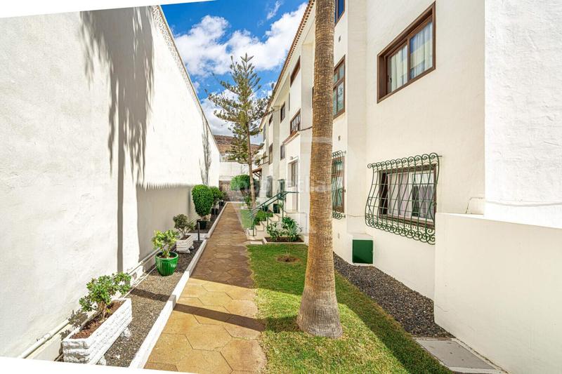 Foto dba3caa3-d5e4-44e9-9a23-41c01dfd0c11. Rez-de-chaussée avec piscine dans Los Cristianos Arona