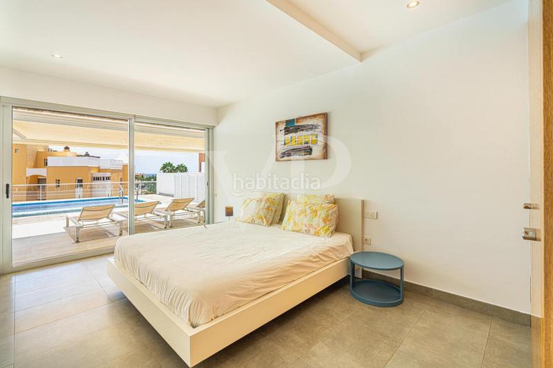 Foto f97354fa-7e98-45ce-b9ac-69324e0db858. Pis amb aparcament a Casco Urbano Adeje