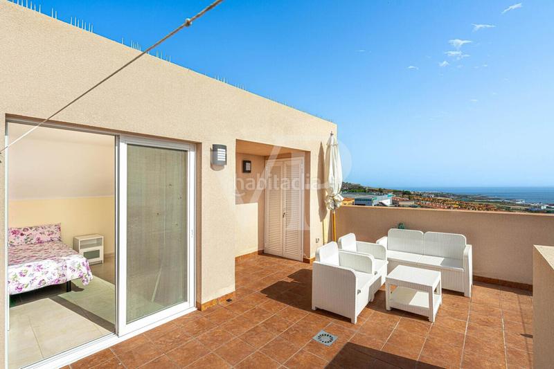 Foto 0244c3a8-162a-4f40-ac5a-269253b5db83. Casa a schiera con parcheggio in Puerto de Santiago Santiago del Teide