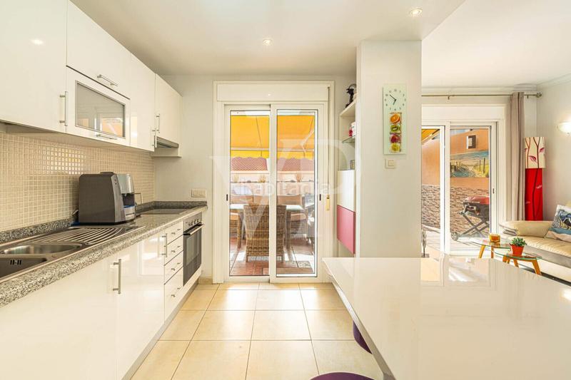 Foto bf33068c-e3f5-4f69-8f85-3dfe4e38251b. Casa a schiera con parcheggio in Puerto de Santiago Santiago del Teide