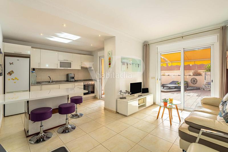 Foto c09aa52e-a230-4161-8163-b97acf930c73. Casa a schiera con parcheggio in Puerto de Santiago Santiago del Teide