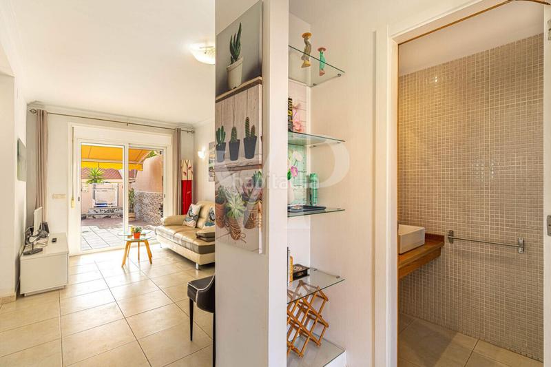 Foto d2210f79-b379-43dc-a3db-f848040a236b. Casa a schiera con parcheggio in Puerto de Santiago Santiago del Teide