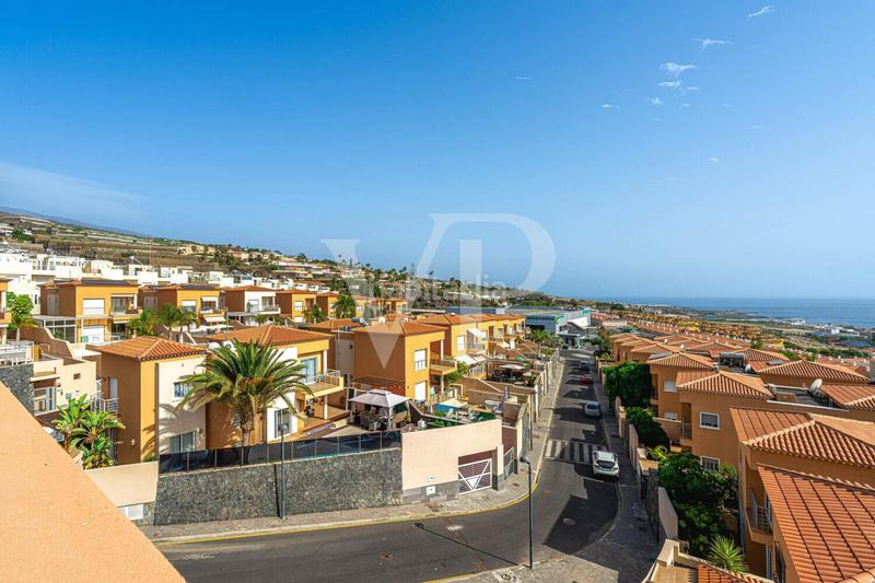 Foto e371fed6-9bb3-481d-b210-55f35bf973eb. Casa a schiera con parcheggio in Puerto de Santiago Santiago del Teide