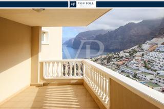 Ático en Puerto de Santiago. Ático con vistas espectaculares en los gigantes