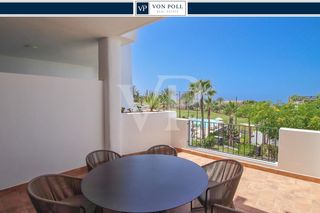 Pis en Abama. Apartamento de lujo de 2 dormitorios con vistas al mar en el exc