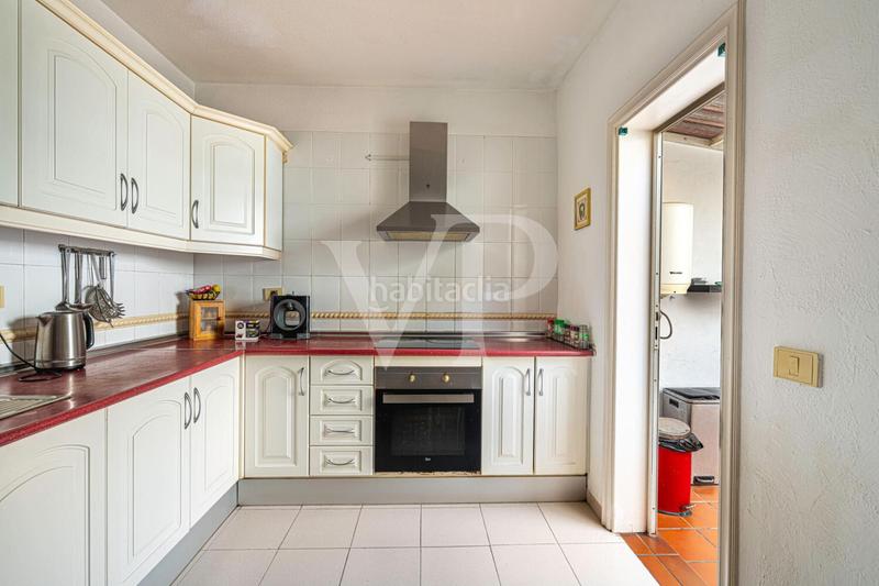 Foto 112a0aa0-10ca-4547-877f-ebf1e7877b24. Casa bifamiliare con parcheggio in Torviscas Centro y Alto Adeje