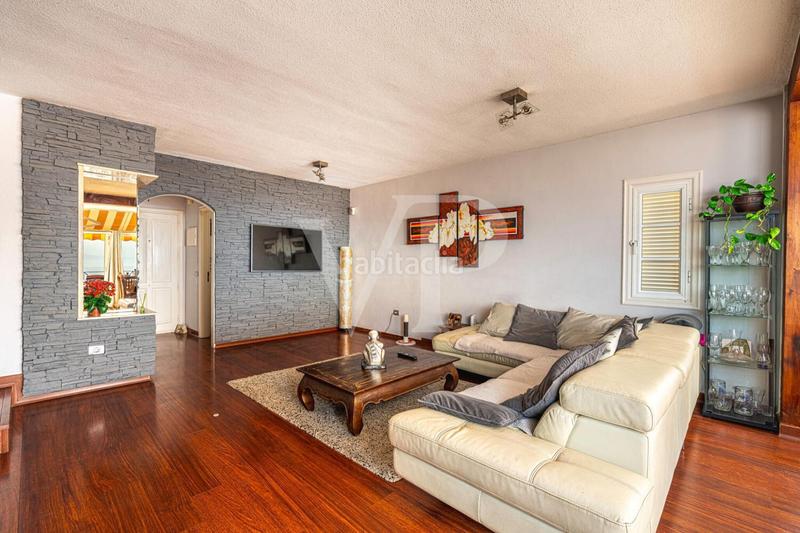 Foto 31ceada4-a45b-47f0-95b8-5252c67354ef. Casa bifamiliare con parcheggio in Torviscas Centro y Alto Adeje