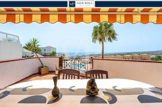 Casa aparellada a Torviscas Centro y Alto. Encantador chalet pareado con vistas al mar en torviscas