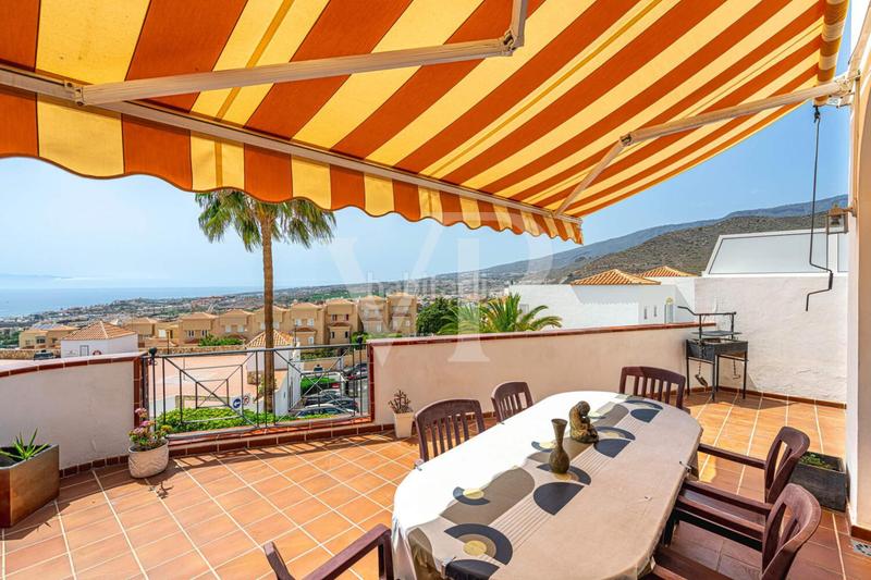 Foto 897cf0c1-32e5-438e-b611-3da6c5181400. Casa bifamiliare con parcheggio in Torviscas Centro y Alto Adeje