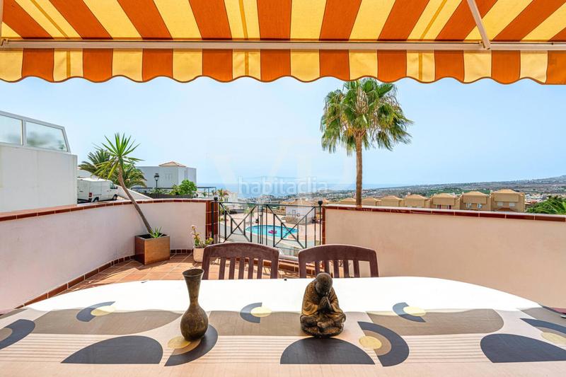 Foto c279d215-0e6e-4a76-94e1-13bda20cc867. Casa bifamiliare con parcheggio in Torviscas Centro y Alto Adeje