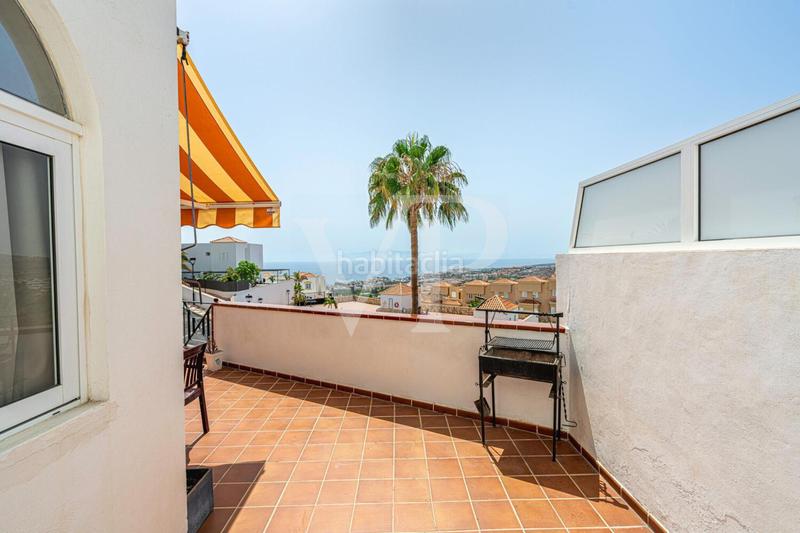 Foto fa9ad21a-5d22-40a8-b7e8-48ac2c1a4d71. Casa bifamiliare con parcheggio in Torviscas Centro y Alto Adeje