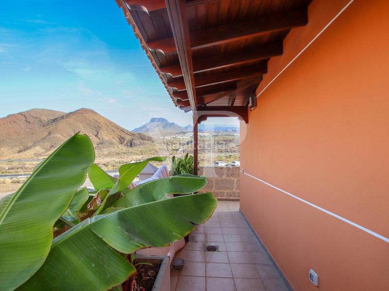 Foto 6d7b9a63-bf58-491c-a260-e154d4b93757. Casa con parcheggio in Los Cristianos Arona