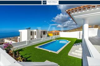 Casa a Torviscas Centro y Alto. Villa de lujo completamente renovada en roque del conde con vist