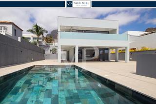 Haus in San Eugenio Alto. Exquisita villa de nueva construcción en el madroñal