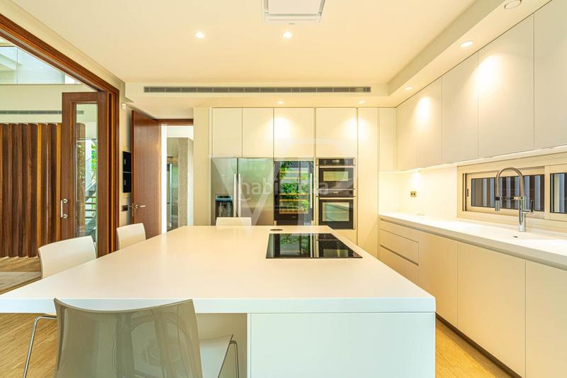 Foto 132835e1-48e7-4fd6-8907-93a23b9563fe. Casa con parcheggio piscina in Casco Urbano Adeje