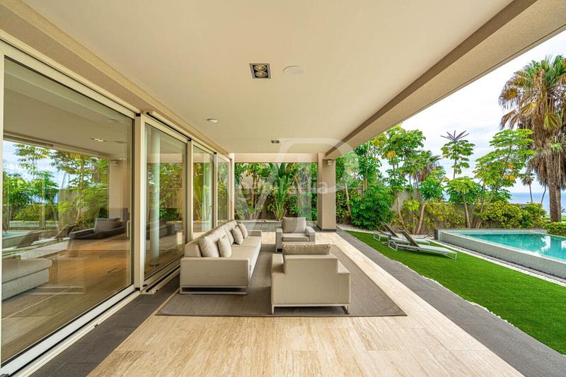 Foto 315f3273-8874-4d89-ac7a-bf41a5b6e02e. Casa con parcheggio piscina in Casco Urbano Adeje