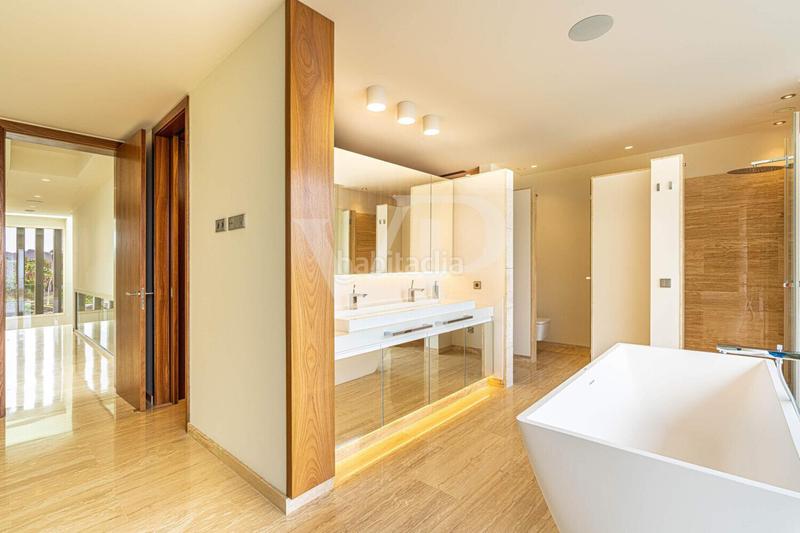 Foto 4f26d59e-7818-4f38-9d71-848460f5847a. Casa con parcheggio piscina in Casco Urbano Adeje