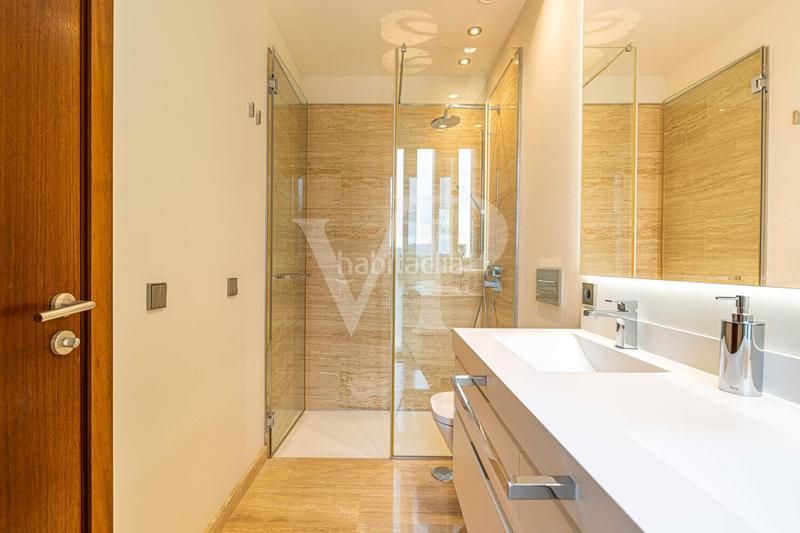 Foto 60e2b05a-bd2b-426c-85fb-e256a6015767. Casa con parcheggio piscina in Casco Urbano Adeje