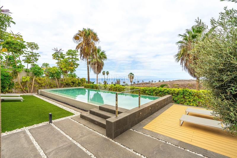 Foto 7e042546-9044-4b32-af49-ef09129f904d. Casa con parcheggio piscina in Casco Urbano Adeje