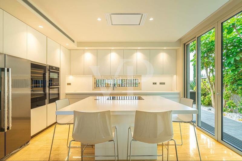 Foto b99d94e7-d60f-415b-8e55-9d39f8288118. Casa con parcheggio piscina in Casco Urbano Adeje