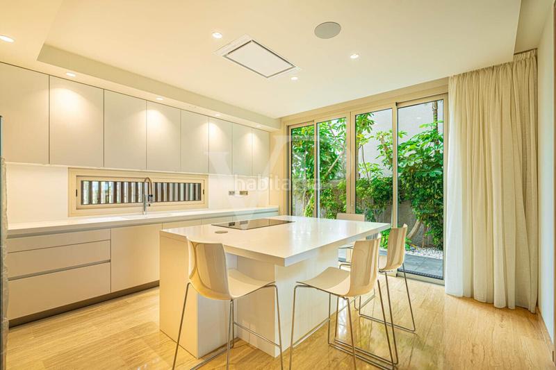 Foto dada03bc-3136-4648-bce4-1ada11c0c2fa. Casa con parcheggio piscina in Casco Urbano Adeje