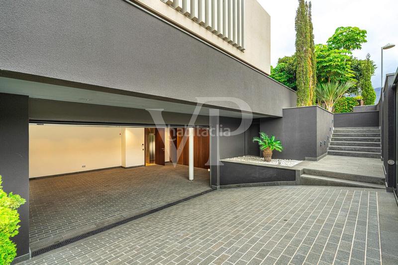 Foto eb32caf3-b76f-4be9-a2ba-6fe37bb4a3b6. Casa con parcheggio piscina in Casco Urbano Adeje