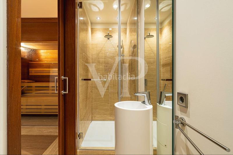 Foto ebcc96ea-0ab2-49cb-a7f3-c71ff2d2f910. Casa con parcheggio piscina in Casco Urbano Adeje