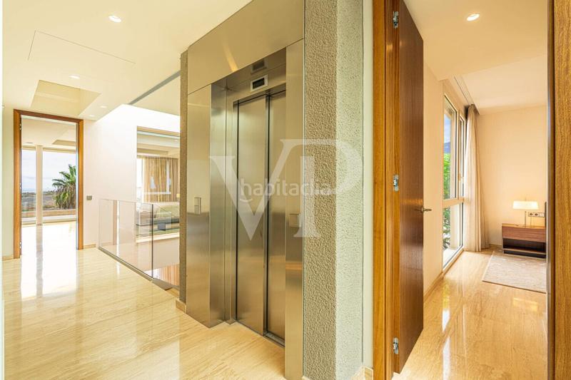 Foto efe26cdc-125d-4185-be14-ce9f34264d76. Casa con parcheggio piscina in Casco Urbano Adeje