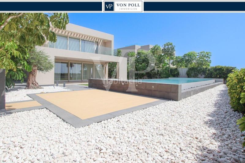 Foto f35107dc-6691-4ea1-b158-682f6d2c3e54. Haus mit parking in La Caleta Adeje