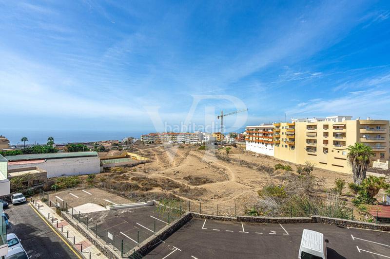 Foto bfe6ae23-46c6-4d0c-aab1-0355218acc82. Attico con parcheggio in Casco Urbano Adeje