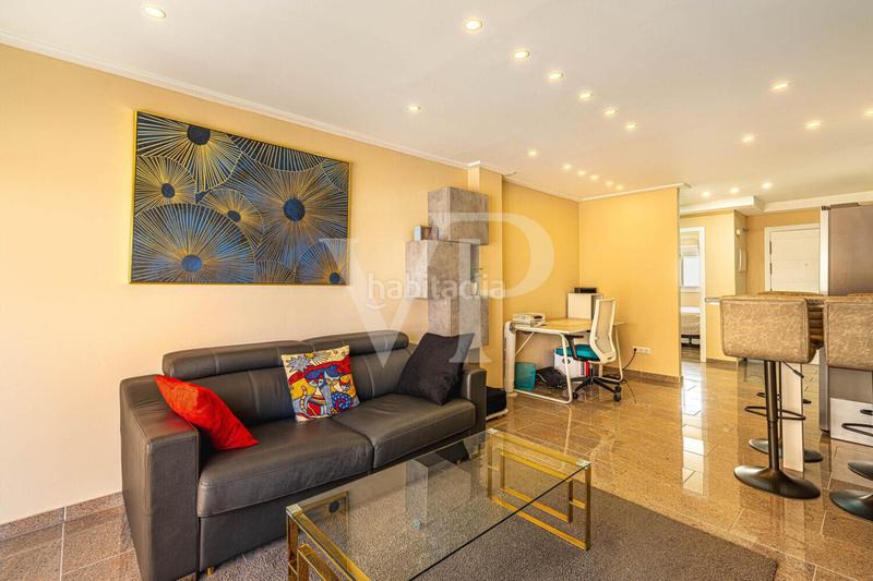 Foto d071f009-a43b-4e56-b9d1-935a09a9dda4. Attico con parcheggio in Casco Urbano Adeje