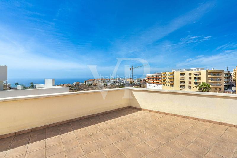 Foto ebfef001-b59e-433a-a870-ffdf13dd9638. Attico con parcheggio in Casco Urbano Adeje