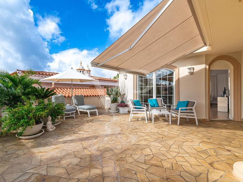 Foto 163d526a-bfdb-4f2b-b27d-c663472e68bc. Casa a Playa del Duque Adeje