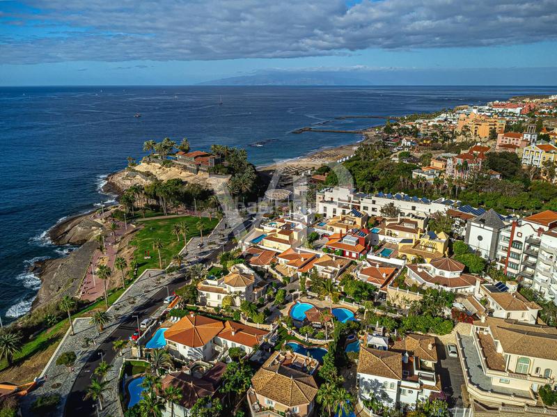 Foto 7244c0bc-8e1a-4b94-8981-4e098454ad4a. Casa a Playa del Duque Adeje