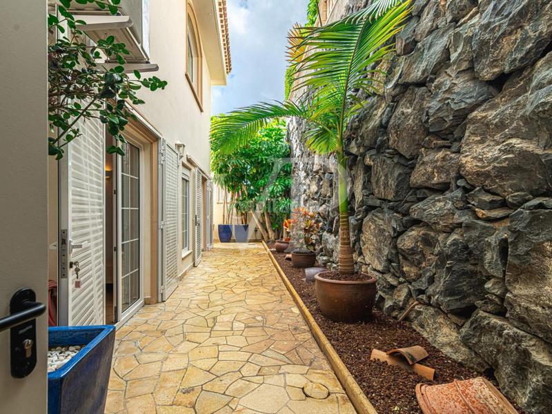 Foto 9753d6b3-c67a-44cb-b914-bb9ca7b22ee4. Casa a Playa del Duque Adeje