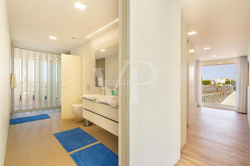 Foto 079a0404-c746-4733-927c-81008bd85aed. Casa amb aparcament a Casco Urbano Adeje