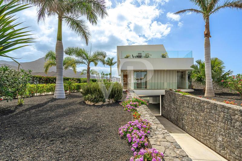 Foto 07d3e8f6-cefd-41f2-adc7-d94fd854087c. Casa amb aparcament a Casco Urbano Adeje