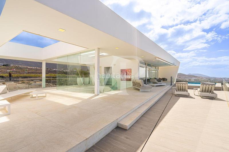 Foto c6723a76-c950-4fa1-89aa-e03d82912494. Casa amb aparcament a Casco Urbano Adeje