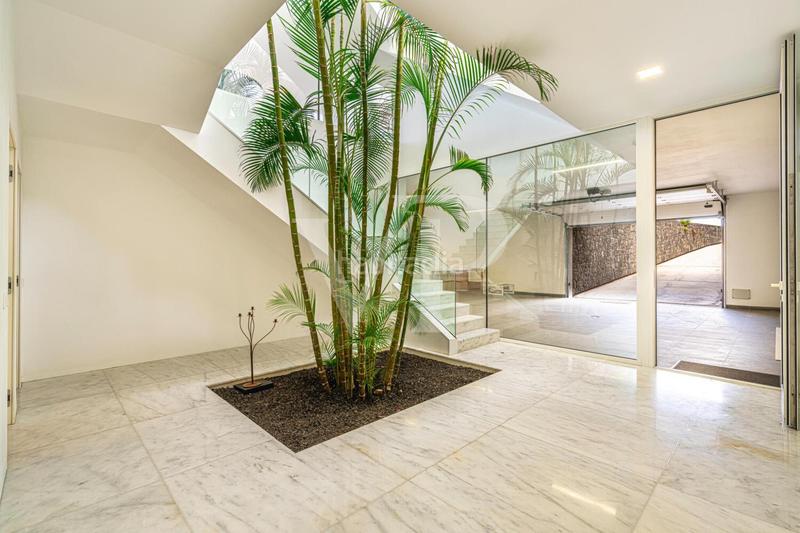 Foto cddf71a0-ead5-455c-b05c-adc2bdbfef49. Casa amb aparcament a Casco Urbano Adeje