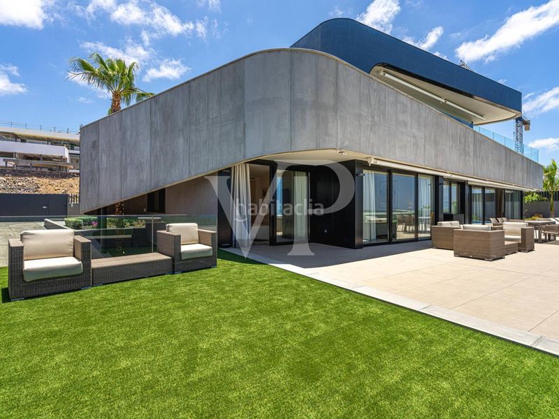 Foto 0d69cc6a-5a75-443d-9d6f-fee307570f69. Casa amb aparcament piscina a Guía de Isora interior Guía de Isora