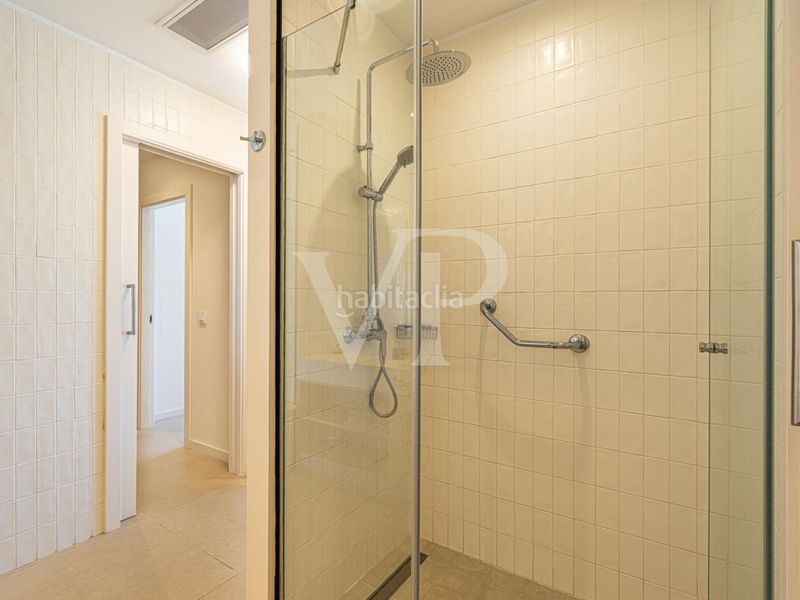 Foto ca90e581-e841-4202-b0e3-5b23757654f6. Casa amb aparcament piscina a Guía de Isora interior Guía de Isora