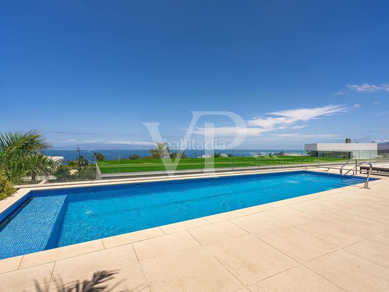 Foto d6432e3a-a460-4a45-a2f3-e70984526b3d. Casa amb aparcament piscina a Guía de Isora interior Guía de Isora