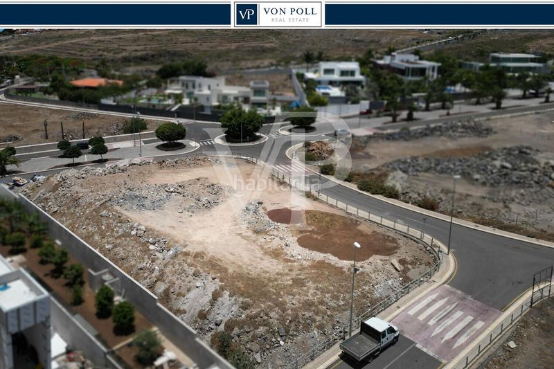 Foto eefd7a65-17c5-4215-a4ea-33b5126e6eee. Terreny residencial a Playa del Duque Adeje