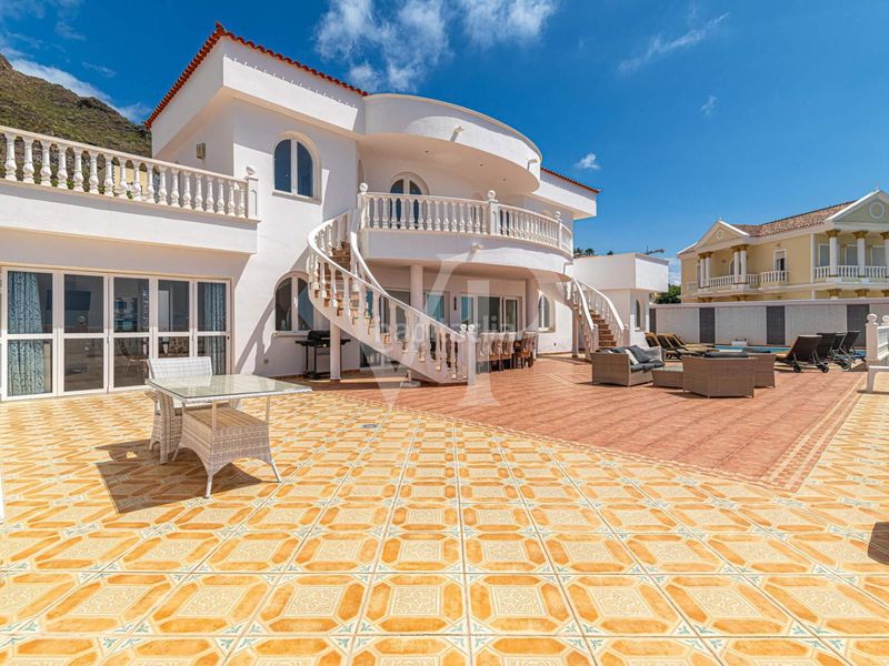 Foto 04a0f947-3344-4679-af2a-3198efea0d9e. Casa amb aparcament a La Caleta Adeje
