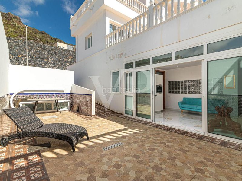 Foto 9b617fe5-ba34-4b03-b0f8-a3c08d63f595. Casa amb aparcament a La Caleta Adeje