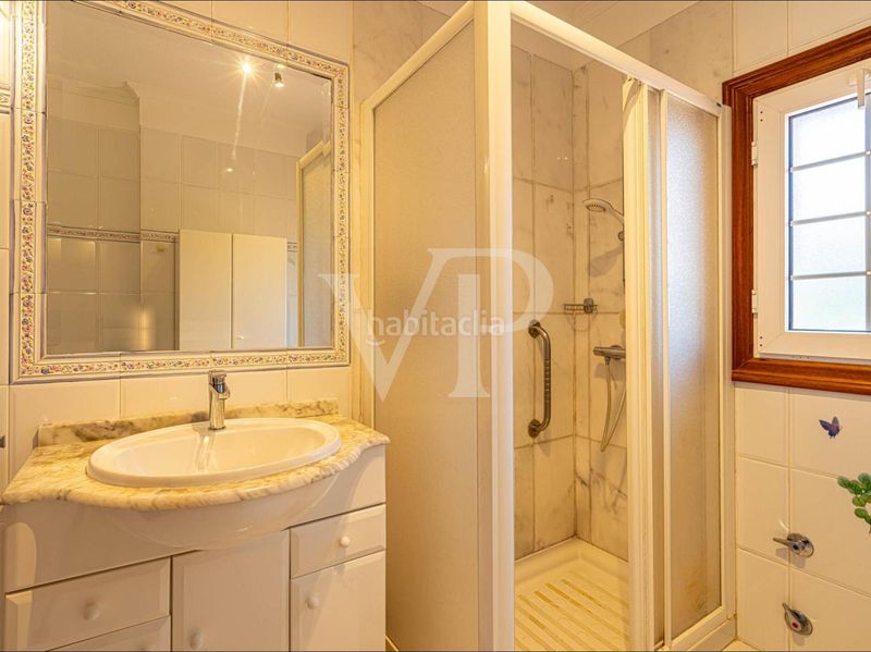 Foto 051170a0-4679-4c01-a708-4452ef3652c2. Casa amb aparcament a Fañabé - Ifonche y Benítez Adeje