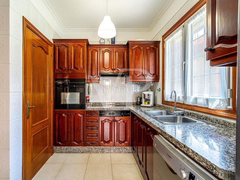 Foto 3df0f64e-88ae-4871-82bd-3dd1d0006e28. Casa amb aparcament a Fañabé - Ifonche y Benítez Adeje