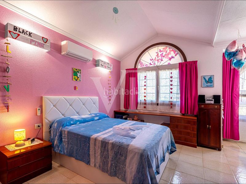 Foto 3f3a5922-817f-4c91-a19f-b11b04888aa7. Casa amb aparcament a Fañabé - Ifonche y Benítez Adeje