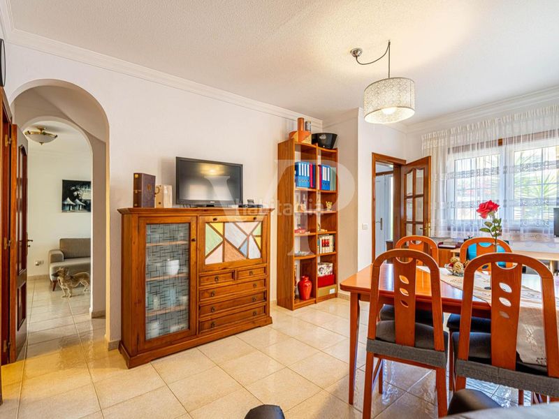 Foto 93474920-8c38-4286-8a70-e3ff5cedd7ab. Casa amb aparcament a Fañabé - Ifonche y Benítez Adeje