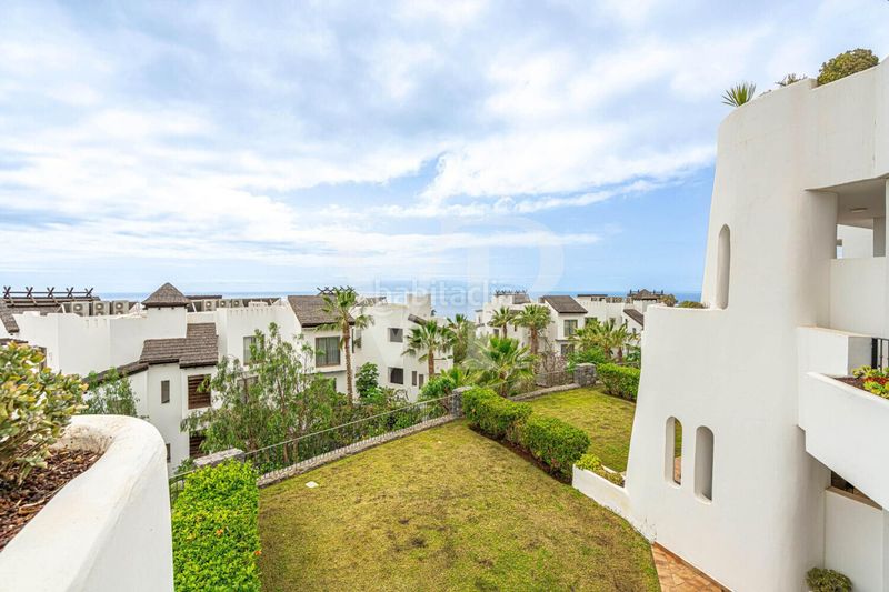 Foto c007b81f-9017-450f-8883-e8c328c90960. Pis amb aparcament a Abama Guía de Isora